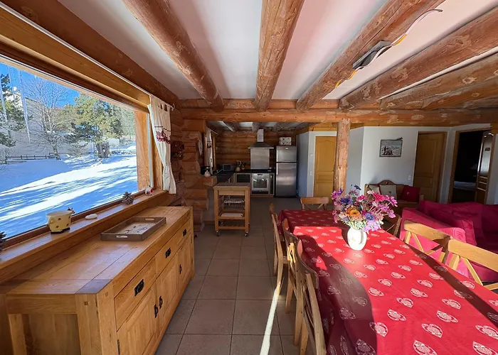 Les Sorbiers, En Rondins, Classé 4****étoiles Chalet *